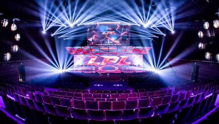 T1战队与Faker荣膺电竞奖项，英雄联盟全球总决赛获评最佳电竞赛事